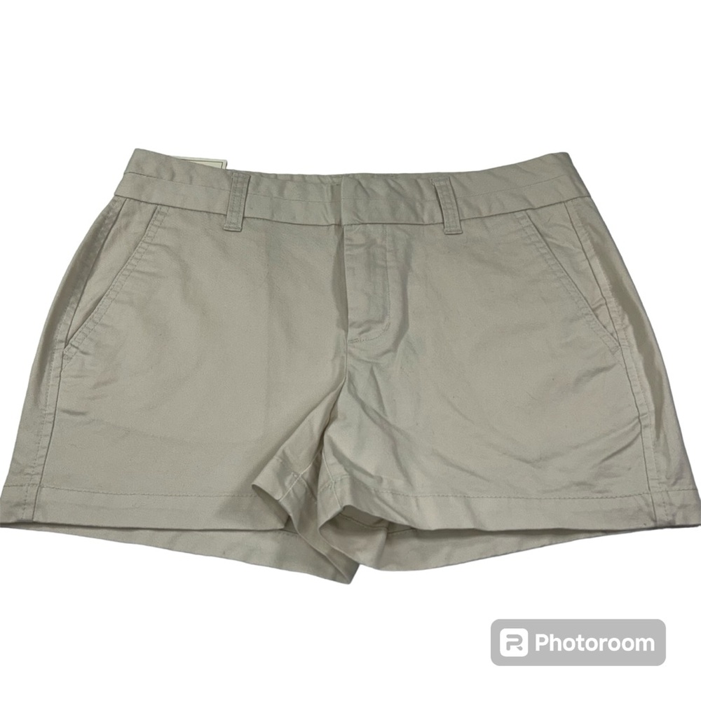 NWT GAP  The 3" Khaki Shorts Size 0 Women's